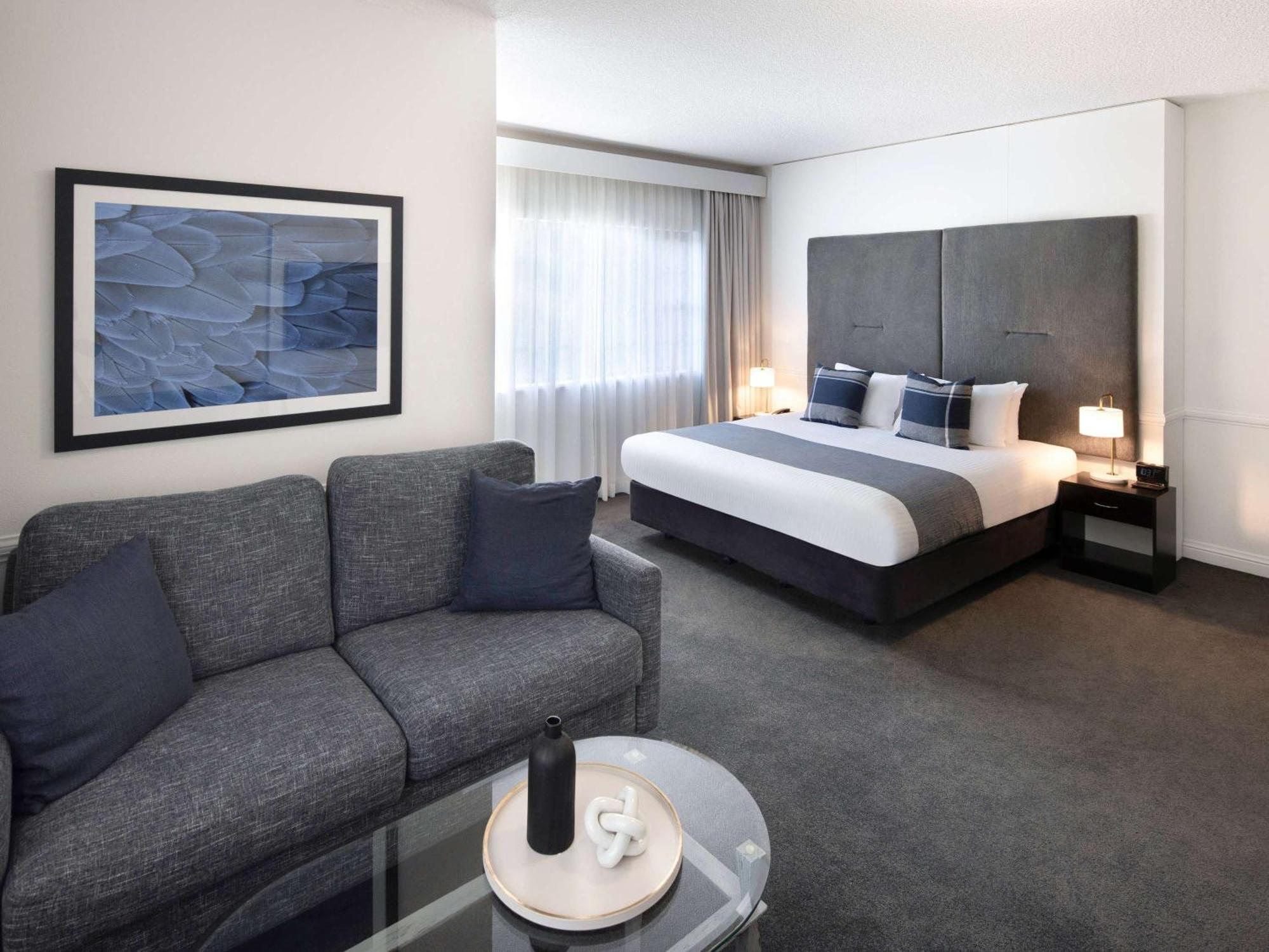 Peppers The Hills 4*