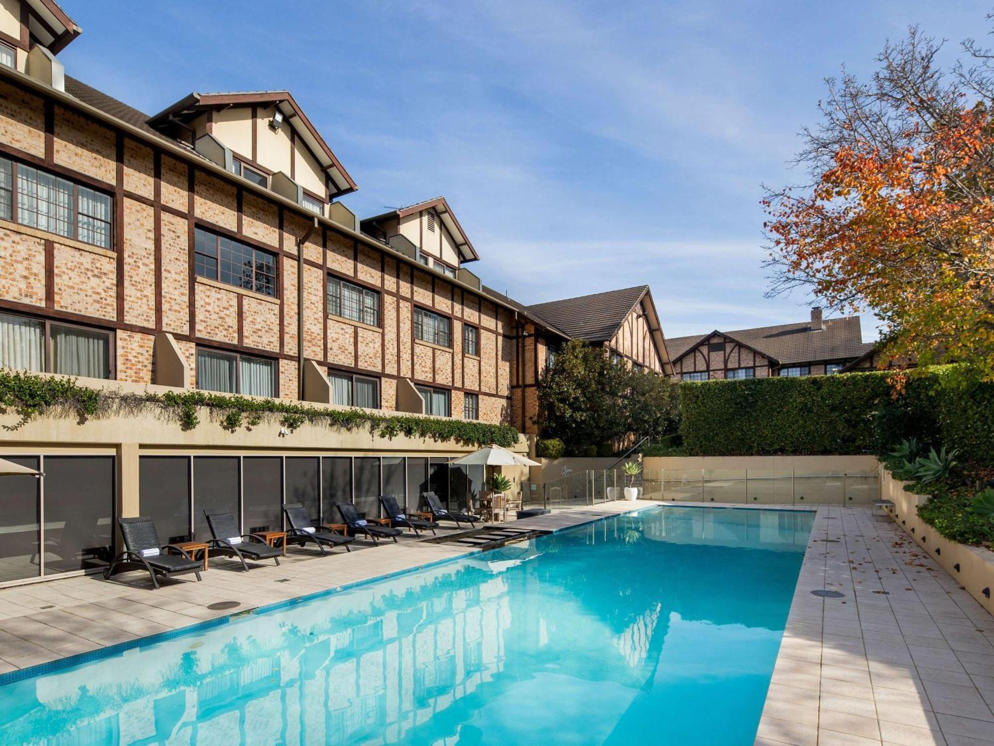 Peppers The Hills Hotel 4*