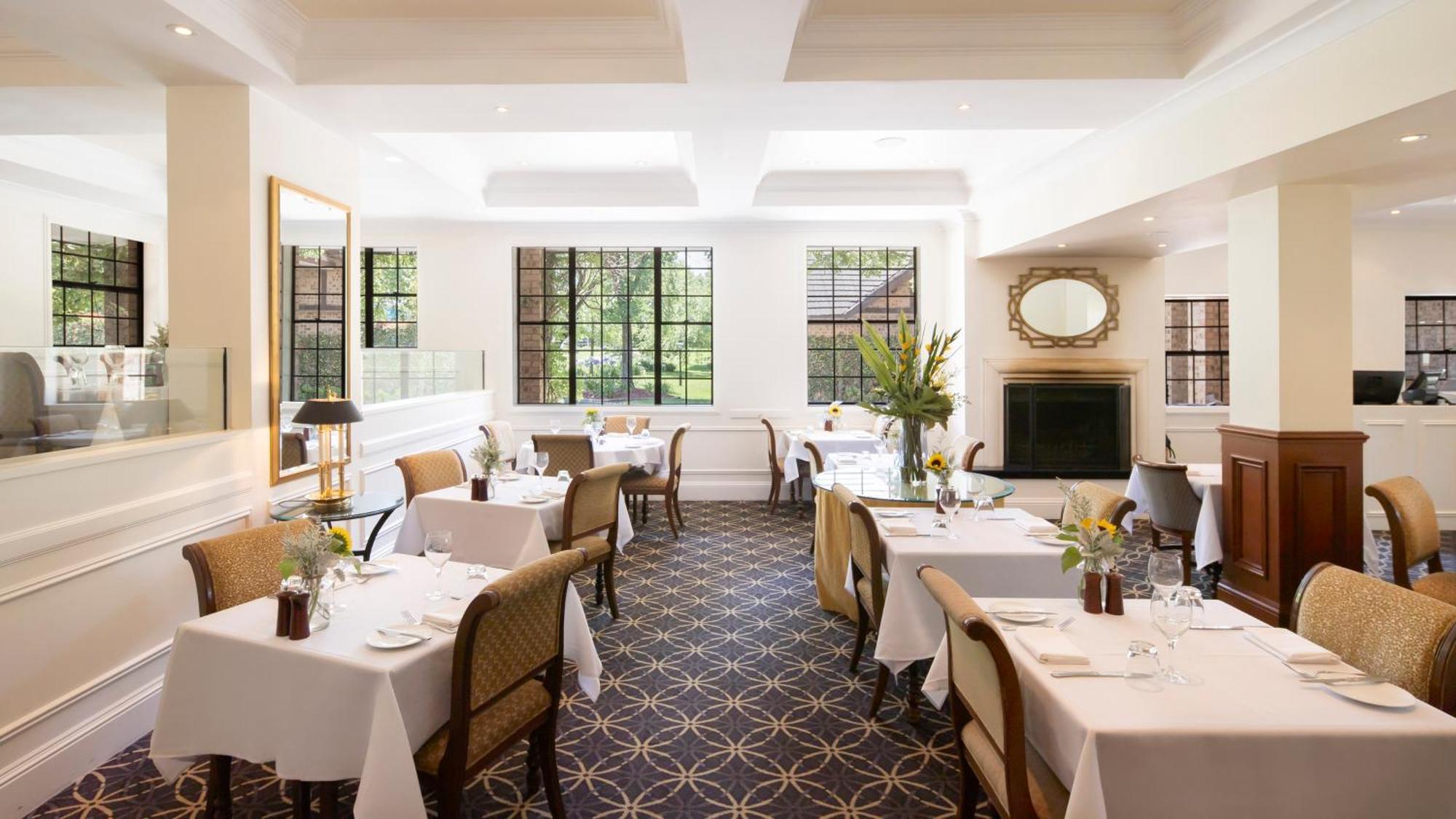 Peppers The Hills Hotel 4*